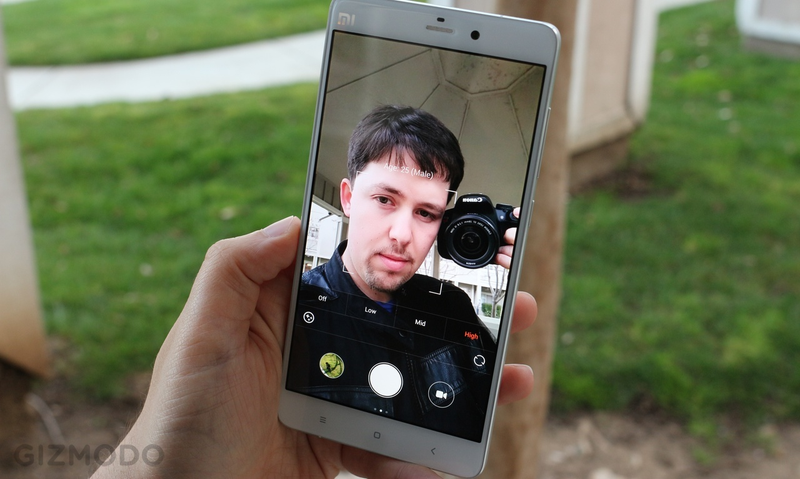 Illustration for article titled Xiaomi Mi Note: This Chinese Phone Is Great. Too Bad You Can't Use It.